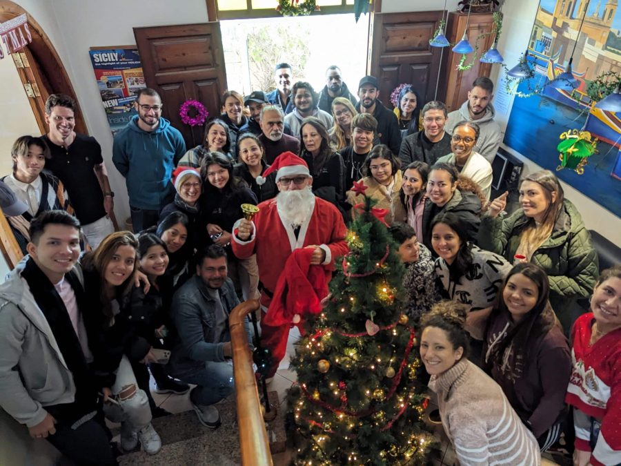 Christmas-in-Malta-English-schools-Gateway-School-of-English-GSE-Santa-Claus-and-students.jpg