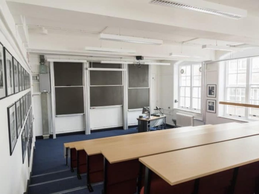 David-Game-College-lecture-theatre-for-English-courses-1-1.jpg