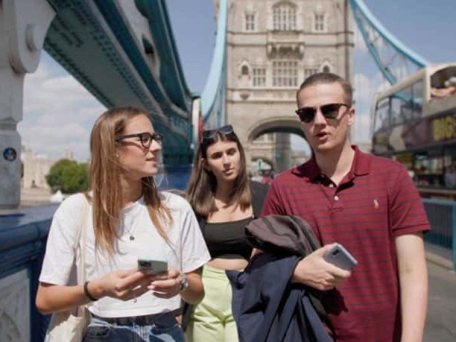 English-students-visiting-London-6-1.jpg