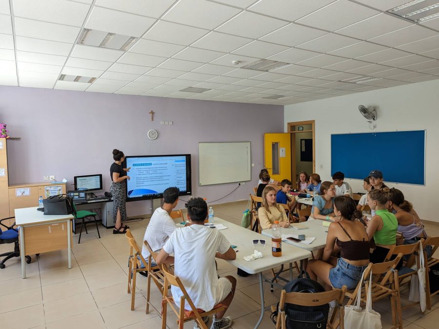 Junior-Teens-English-classroom-Malta-Gateway-School-of-English-GSE.jpg