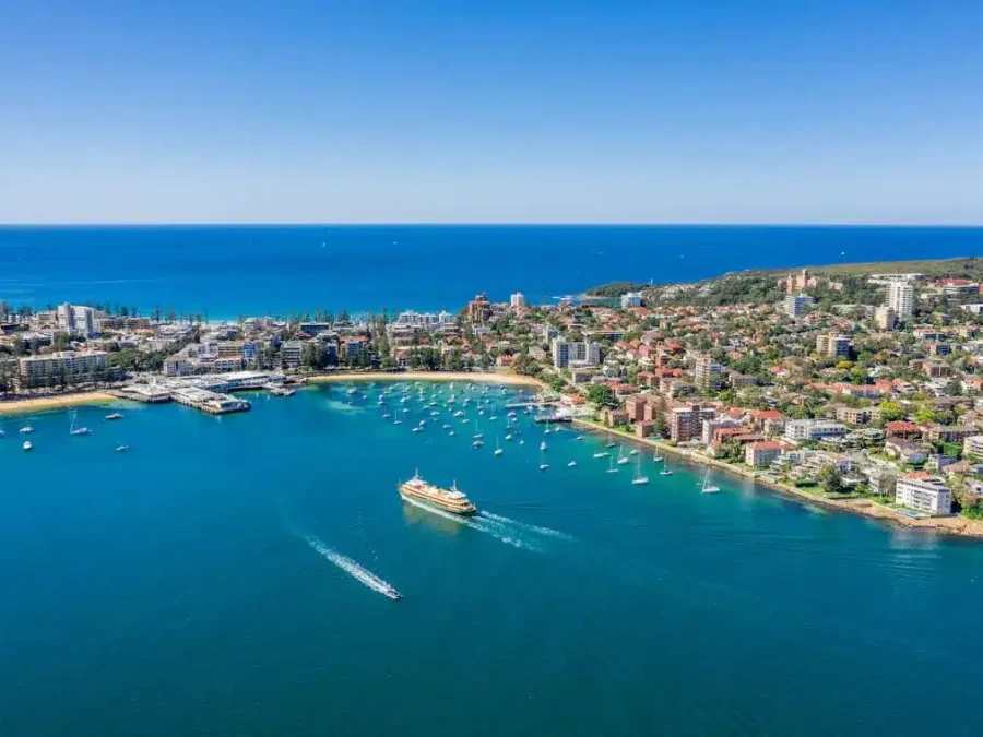 Sydney_Manly_Beach_Ferry-1140x759.jpg.webp